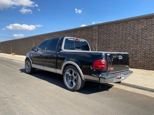 Ford F-150 XLT SuperCrew 2WD 2001