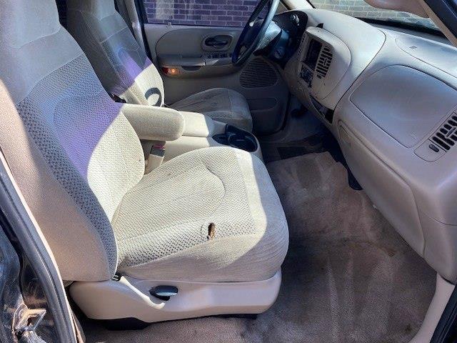 Ford F-150 XLT SuperCrew 2WD 2001