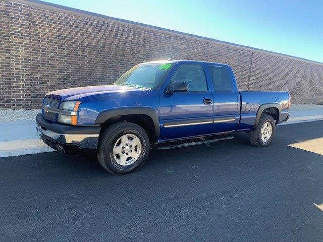 2004 Chevrolet Silverado 1500 Ext. Cab Long Bed 4WD