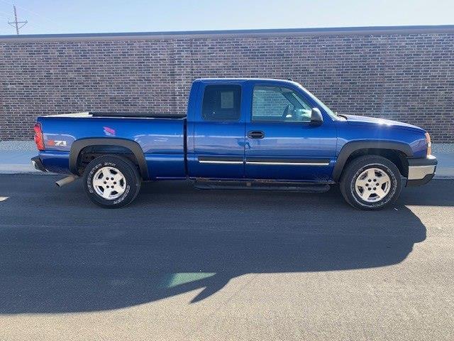 Chevrolet Silverado 1500 Ext. Cab Long Bed 4WD 2004