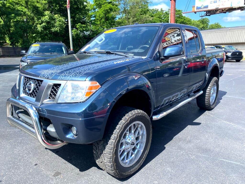 2017 Nissan Frontier PRO-4X Crew Cab photo 3