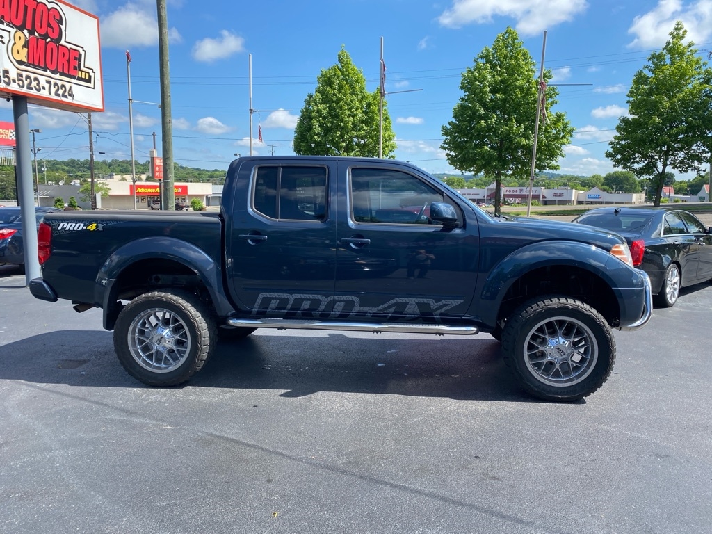Nissan Frontier PRO-4X Crew Cab 5AT 4WD 2017