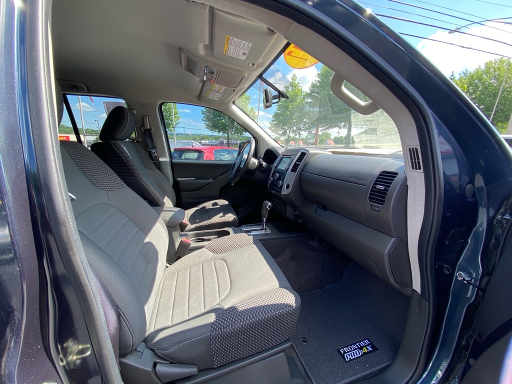 Nissan Frontier PRO-4X Crew Cab 5AT 4WD 2017
