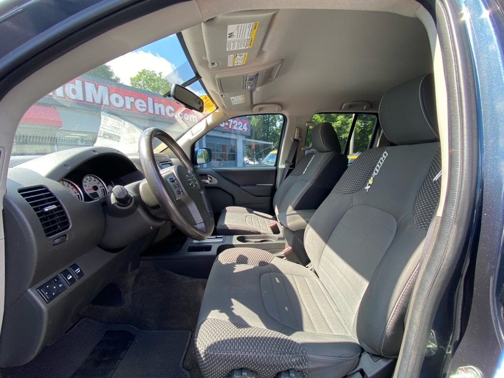 Nissan Frontier PRO-4X Crew Cab 5AT 4WD 2017