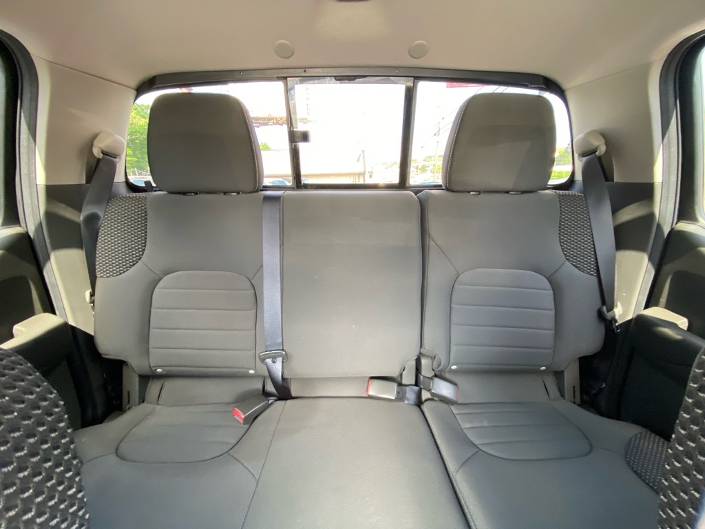 Nissan Frontier PRO-4X Crew Cab 5AT 4WD 2017