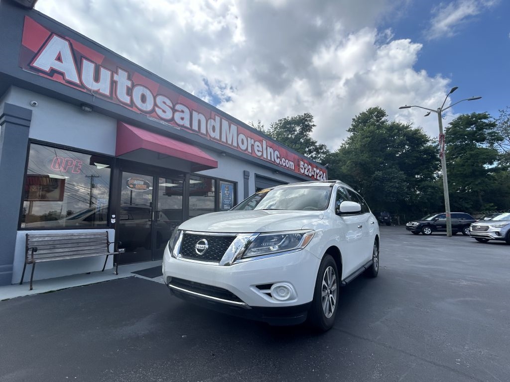 Nissan Pathfinder SV 4WD 2013