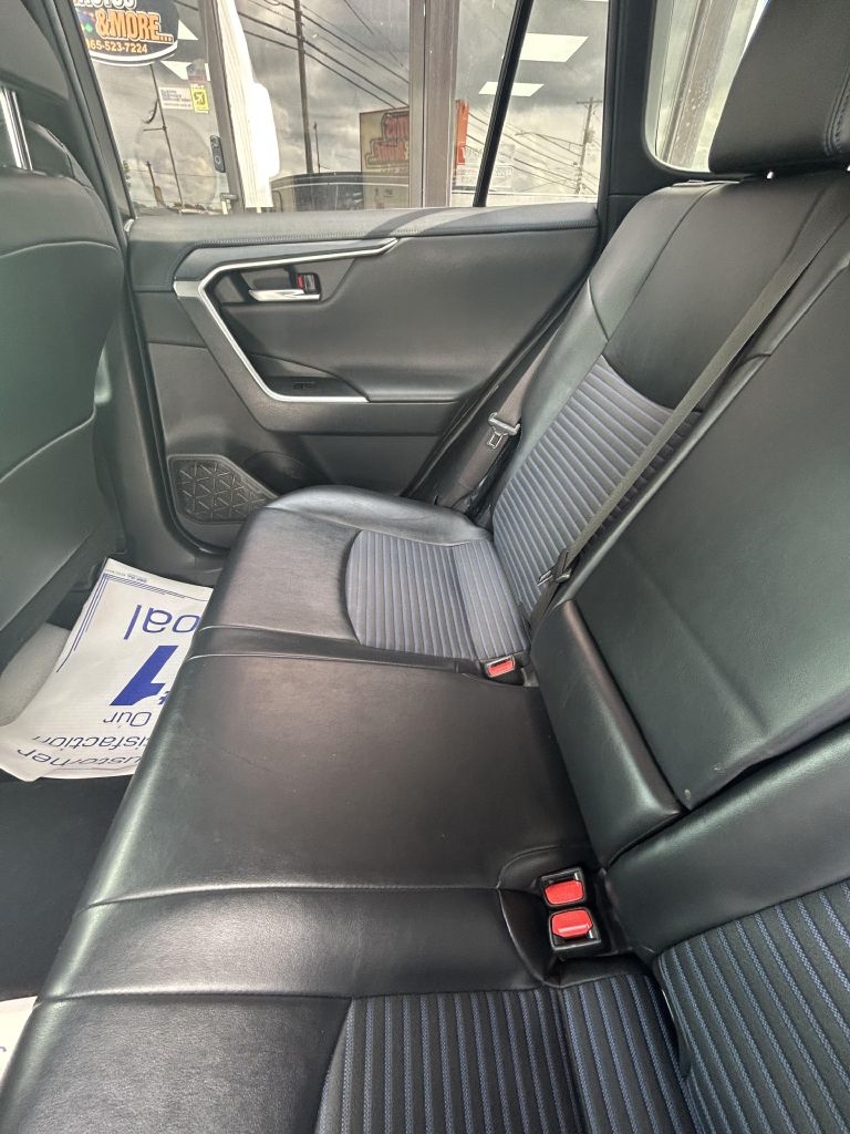 Toyota RAV4 Hybrid XSE 2019