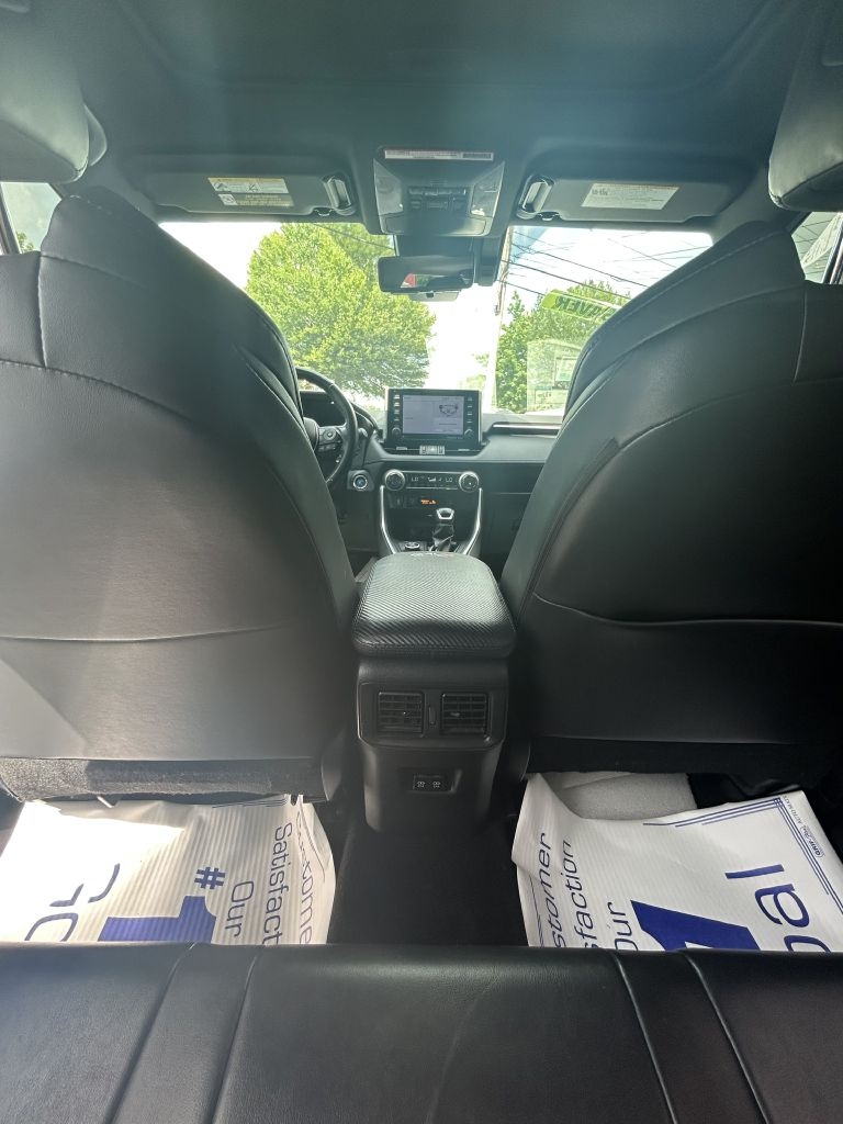 Toyota RAV4 Hybrid XSE 2019