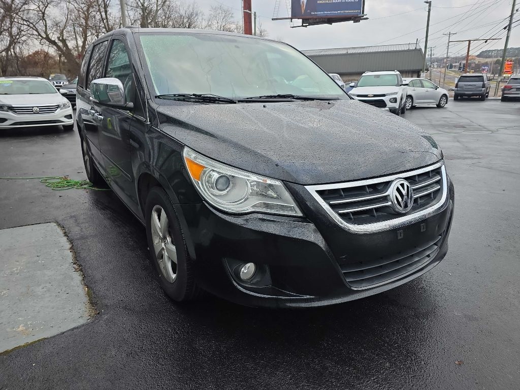 Volkswagen Routan SEL 2013