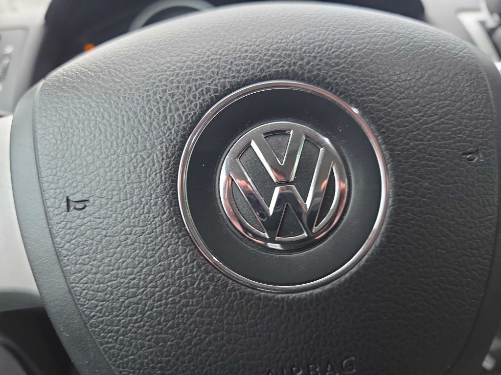 Volkswagen Routan SEL 2013