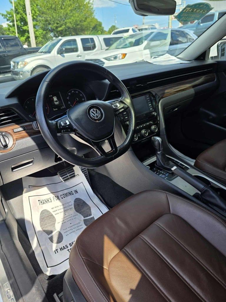 Volkswagen Passat SEL 2020