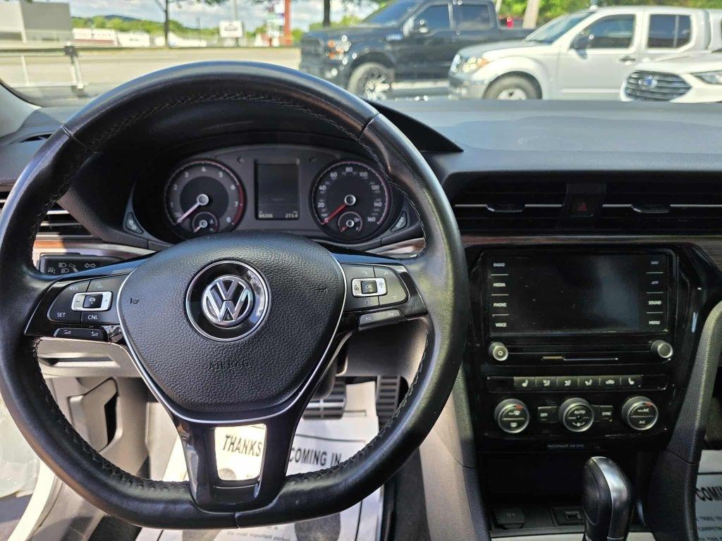 Volkswagen Passat SEL 2020