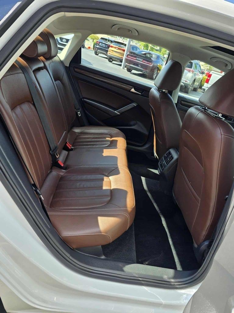 Volkswagen Passat SEL 2020