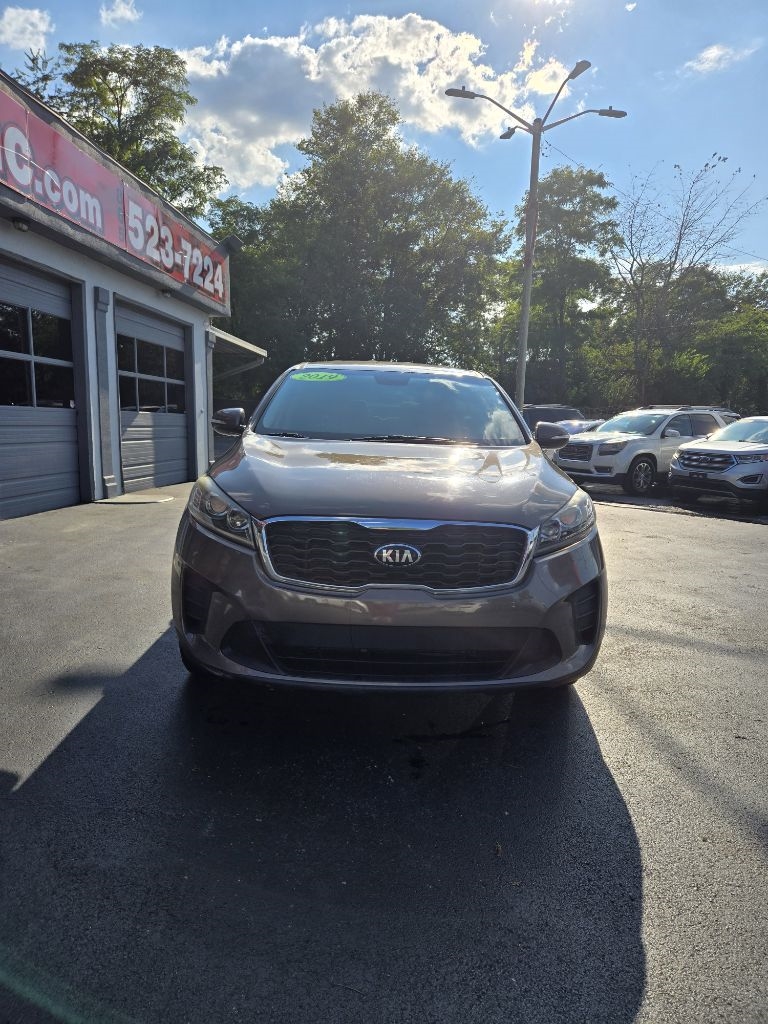 2019 Kia Sorento LX V6 photo 2