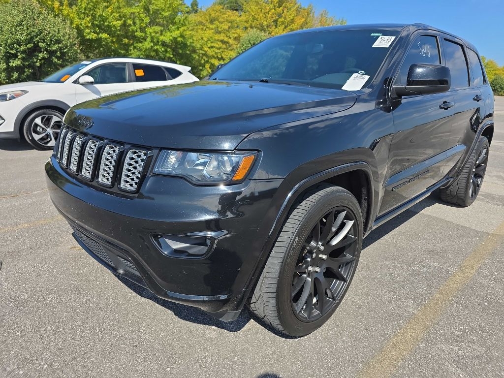 2018 Jeep Grand Cherokee Laredo photo 4