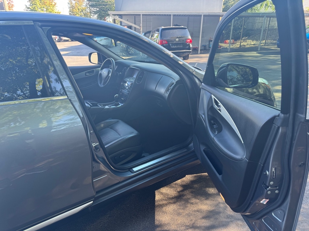 Infiniti QX50 Base RWD 2017