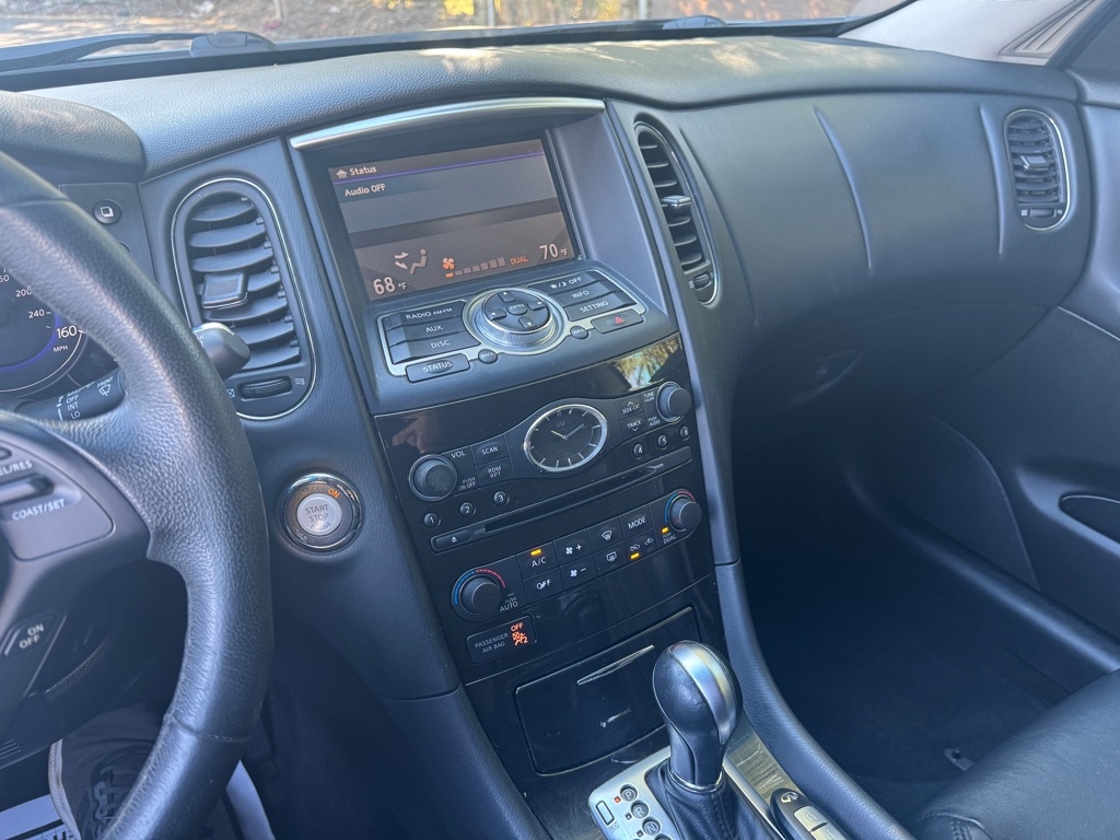 Infiniti QX50 Base RWD 2017