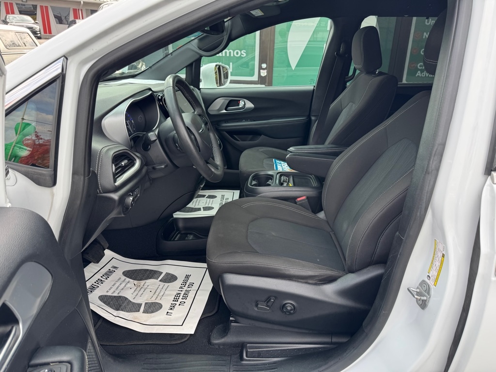 Chrysler Pacifica Touring 2022