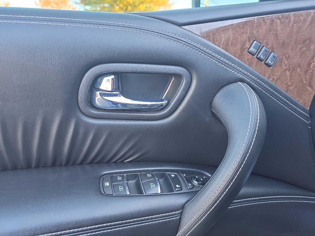 Infiniti QX80 Limited 4WD 2017