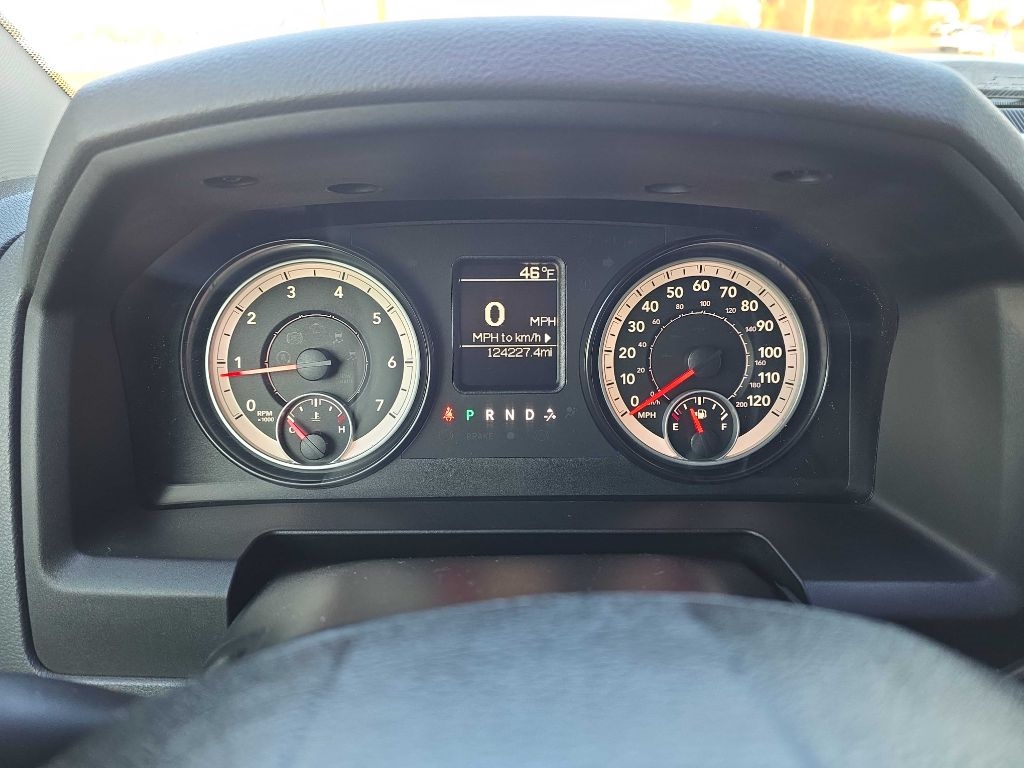 RAM 2500 ST Crew Cab SWB 4WD 2014