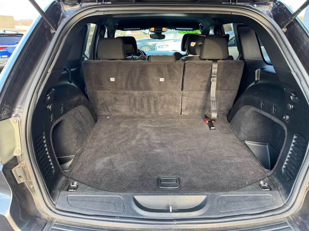 2017 Jeep Grand Cherokee Laredo photo 3