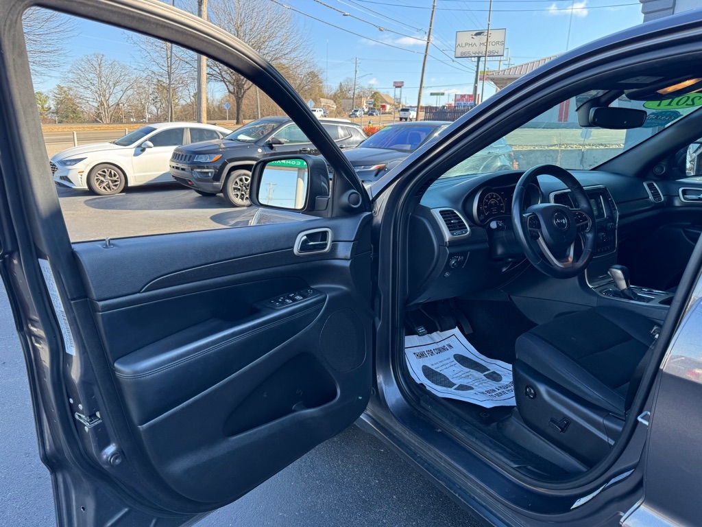 Jeep Grand Cherokee Laredo 2WD 2017