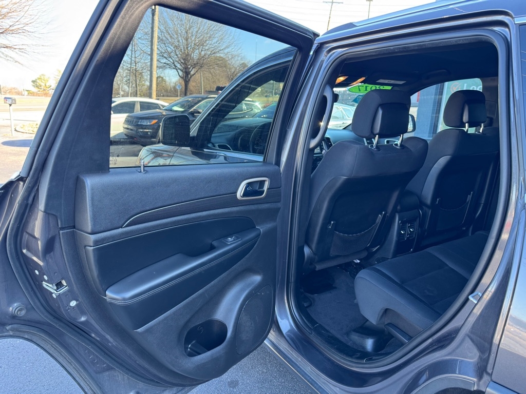 Jeep Grand Cherokee Laredo 2WD 2017