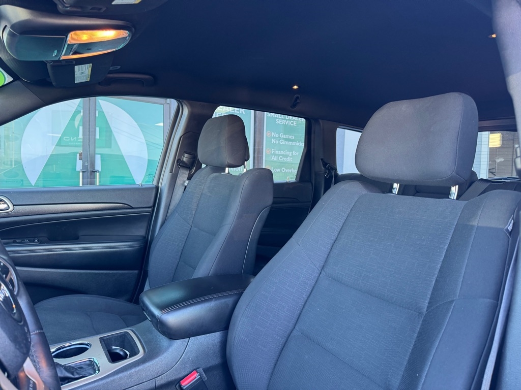 Jeep Grand Cherokee Laredo 2WD 2017