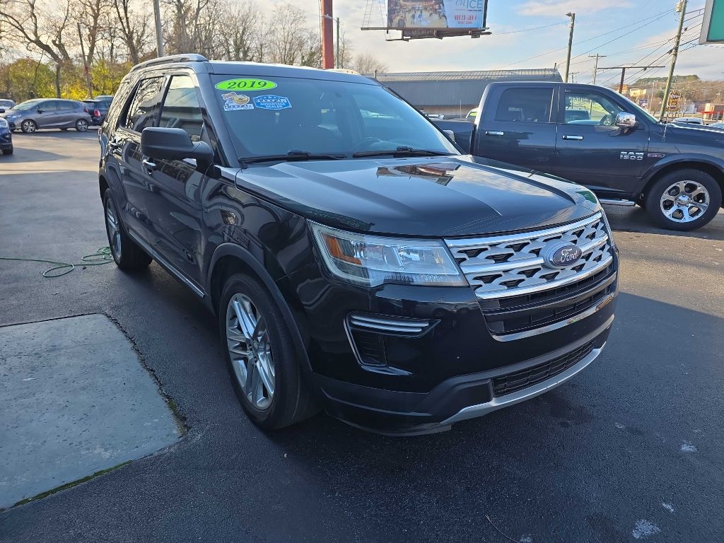 Ford Explorer XLT FWD 2019