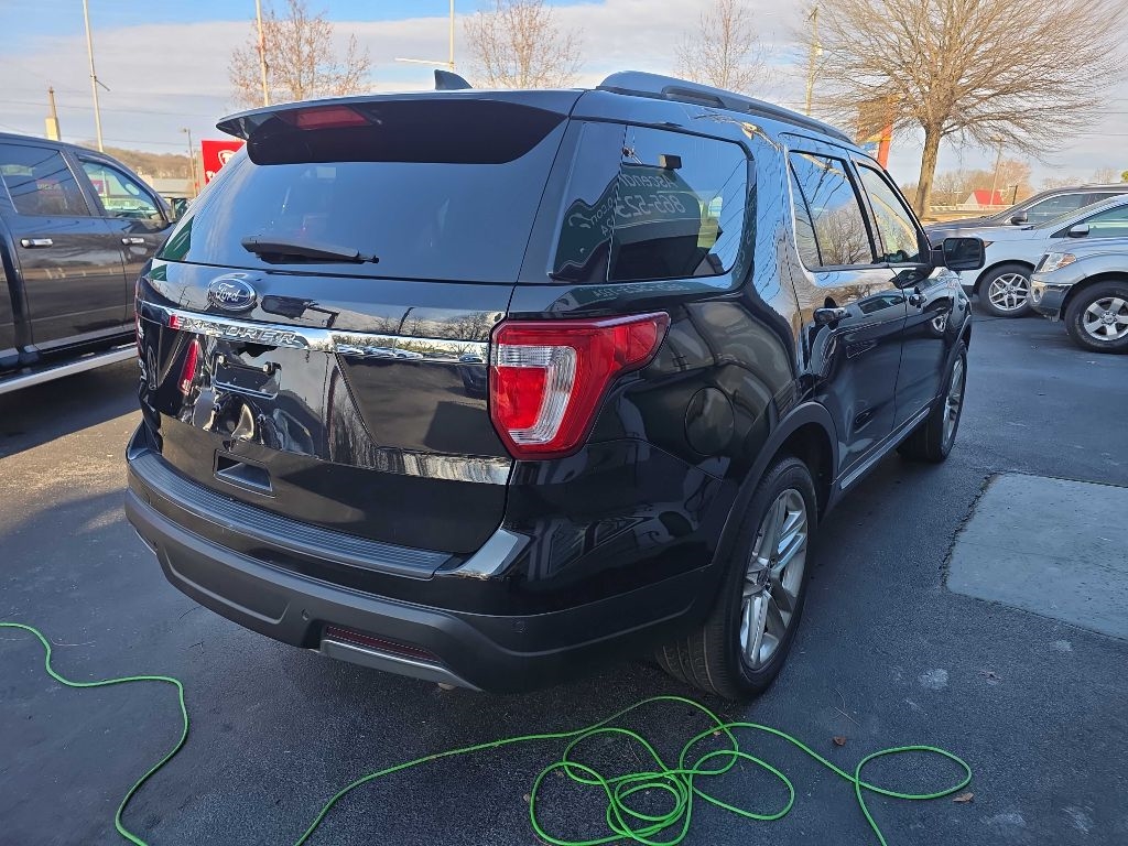 Ford Explorer XLT FWD 2019