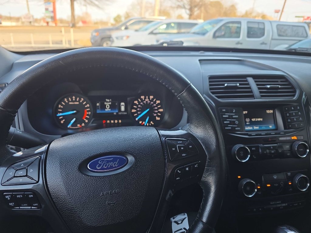 Ford Explorer XLT FWD 2019