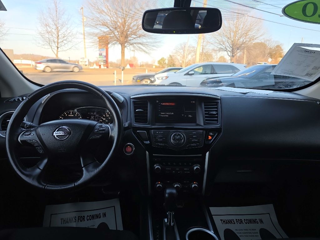 Nissan Pathfinder SV 4WD 2020