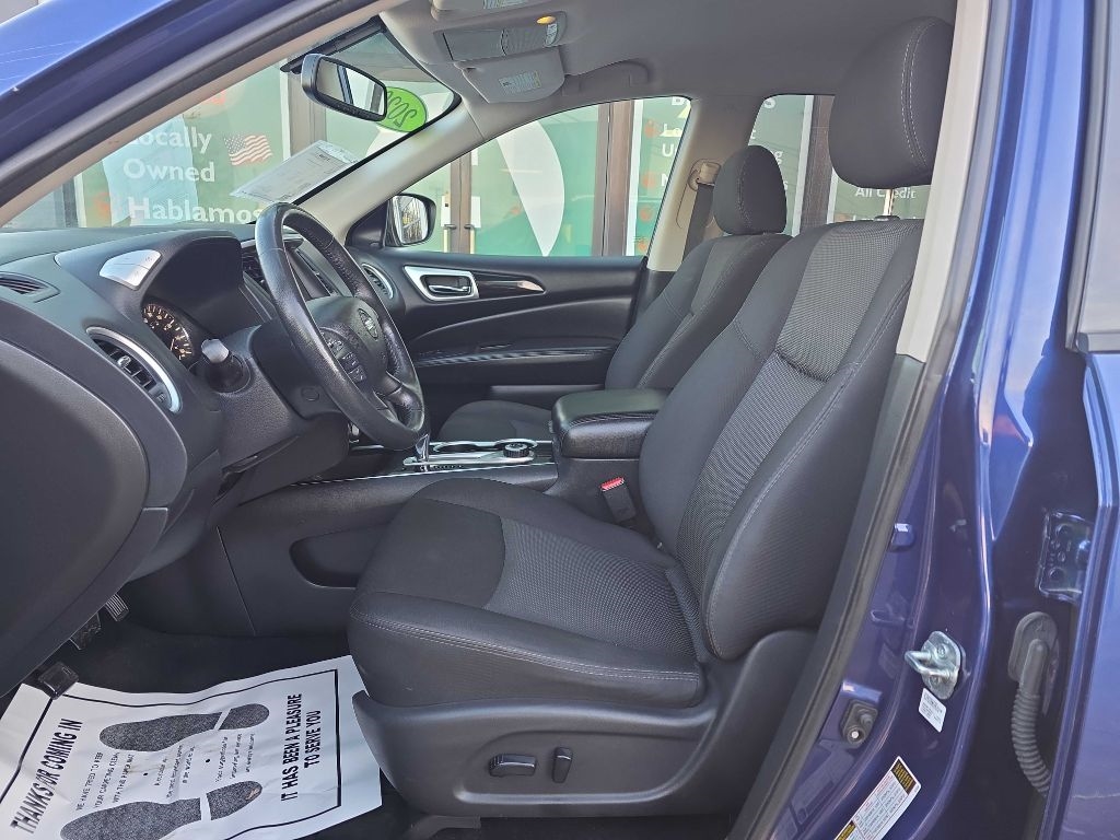 Nissan Pathfinder SV 4WD 2020