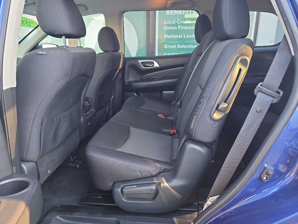 Nissan Pathfinder SV 4WD 2020