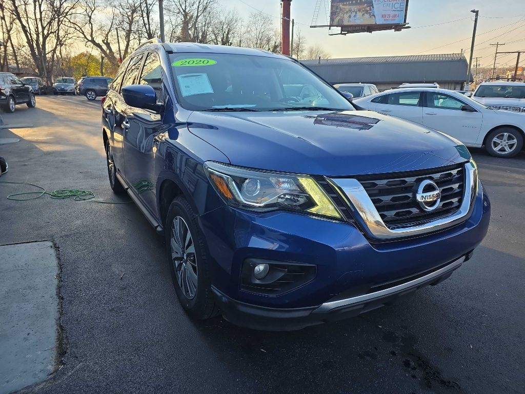 Nissan Pathfinder SV 4WD 2020