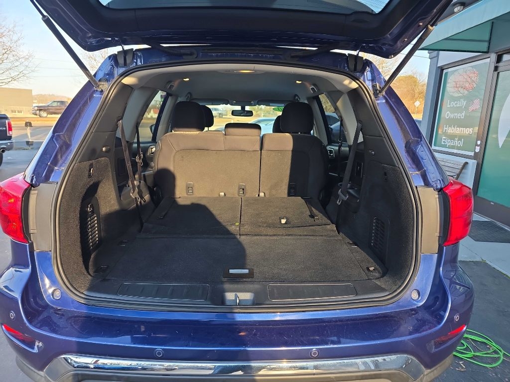 Nissan Pathfinder SV 4WD 2020