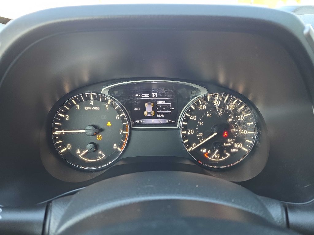 Nissan Pathfinder SV 4WD 2020