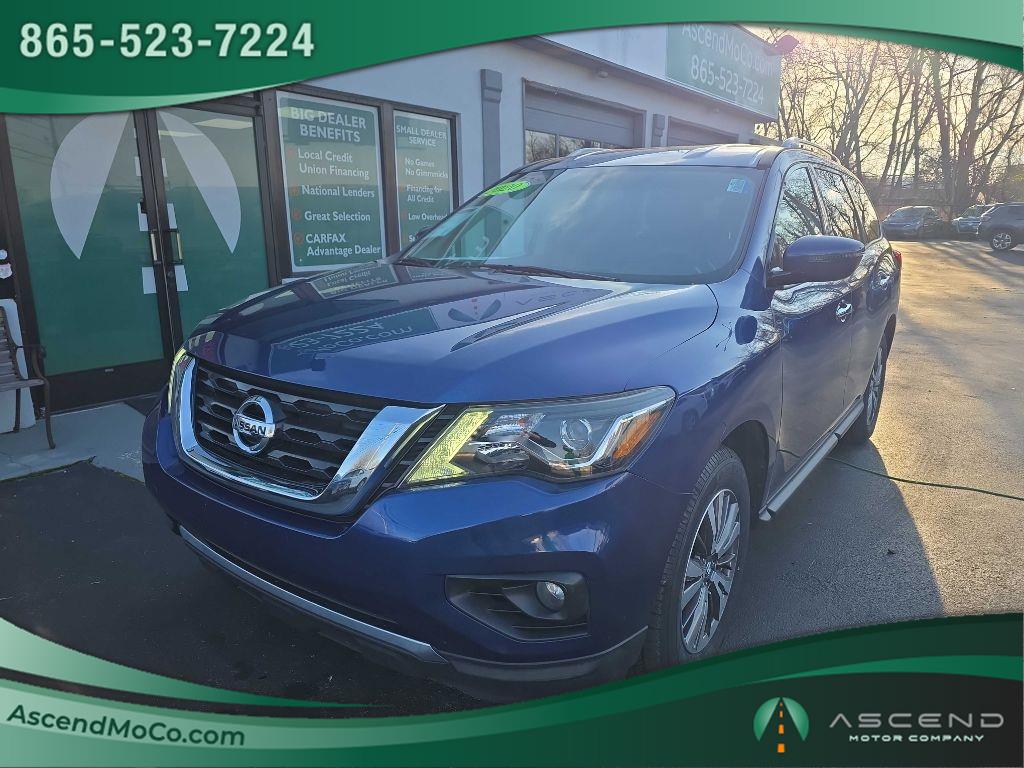 2020 Nissan Pathfinder SV