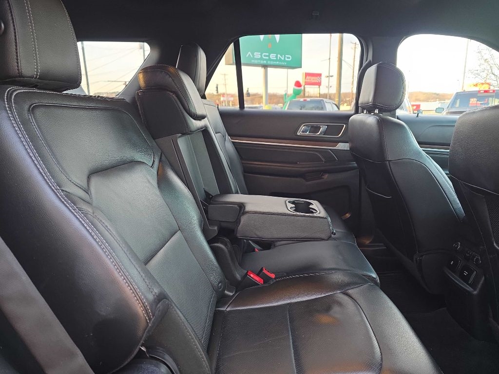 Ford Explorer Limited 4WD 2016