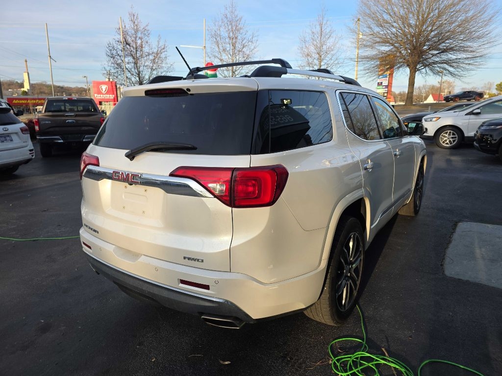 GMC Acadia Denali AWD 2018