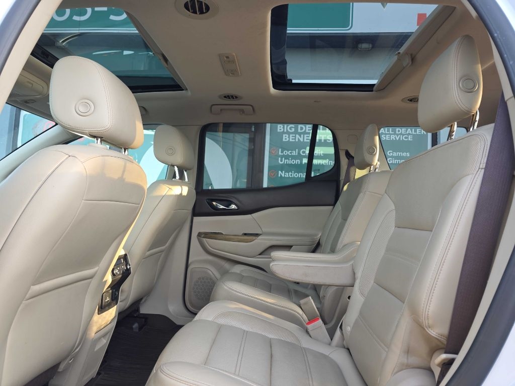 GMC Acadia Denali AWD 2018