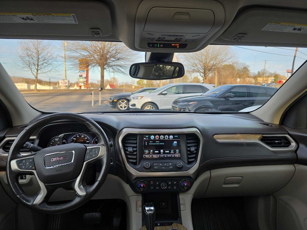 GMC Acadia Denali AWD 2018