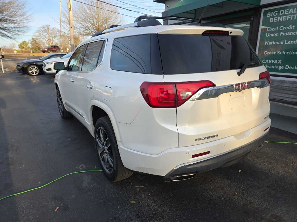 GMC Acadia Denali AWD 2018