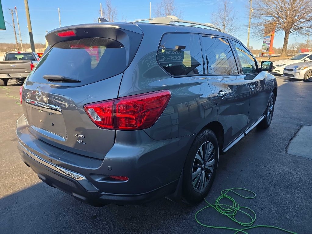 Nissan Pathfinder SL 4WD 2019