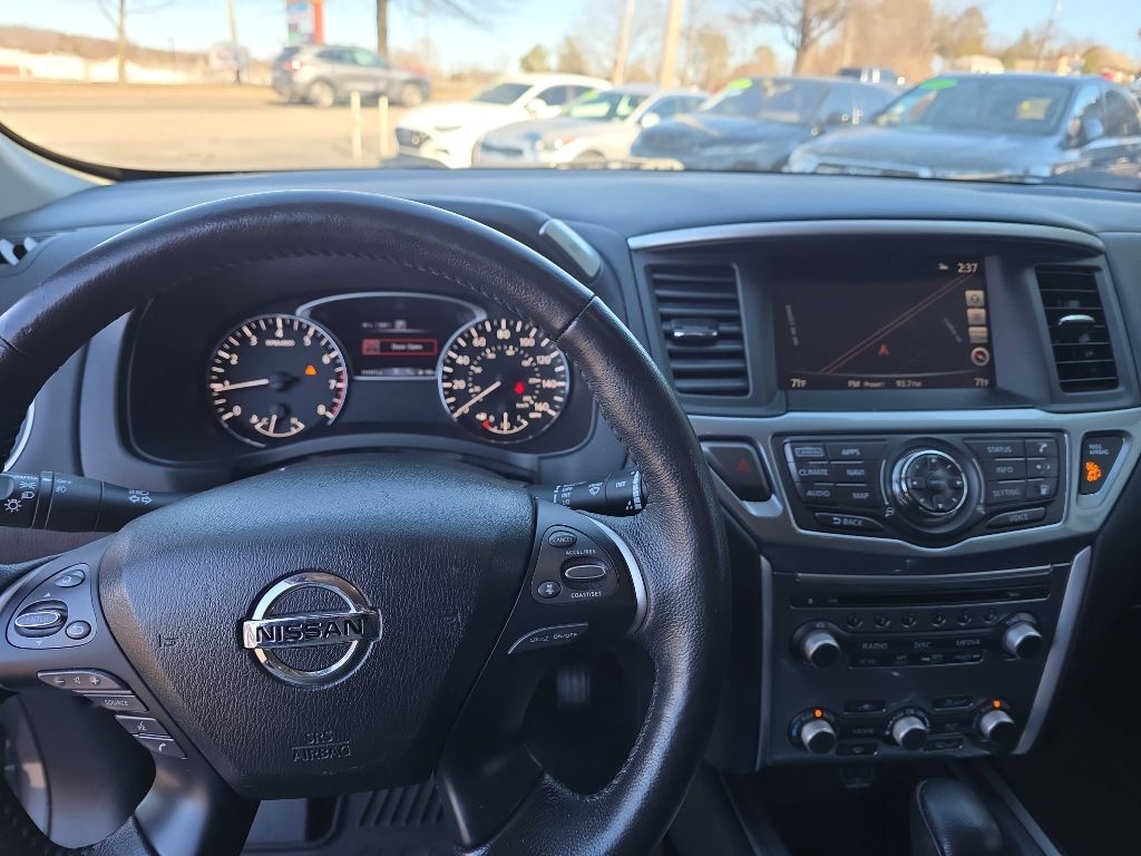 Nissan Pathfinder SL 4WD 2019