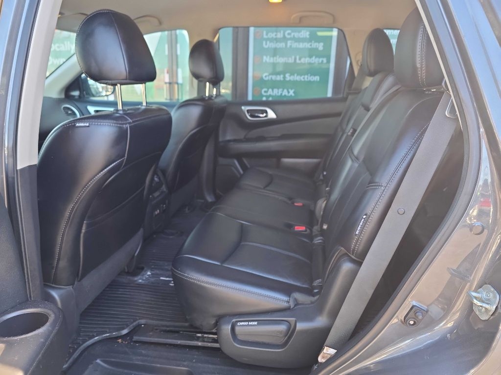 Nissan Pathfinder SL 4WD 2019