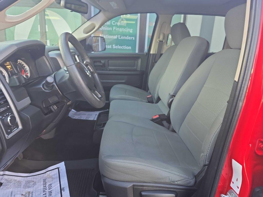 RAM 1500 Tradesman Crew Cab SWB 4WD 2015