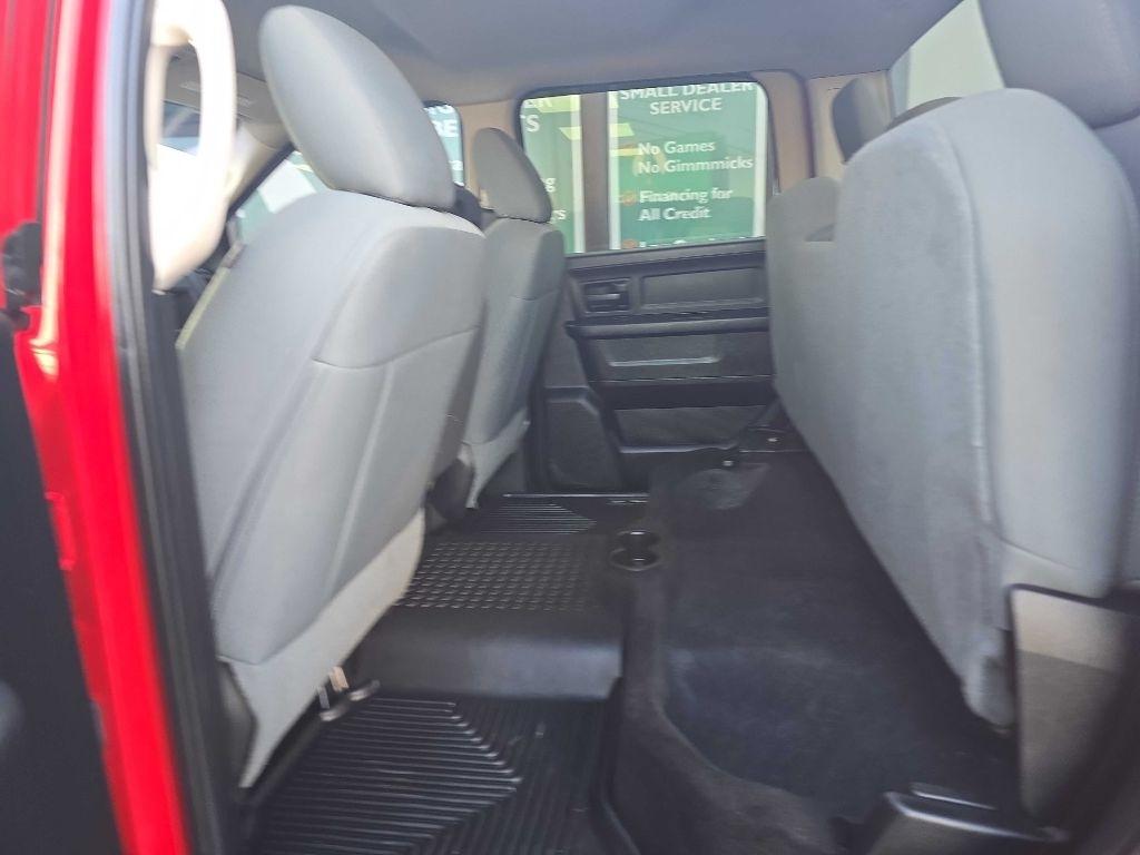 RAM 1500 Tradesman Crew Cab SWB 4WD 2015