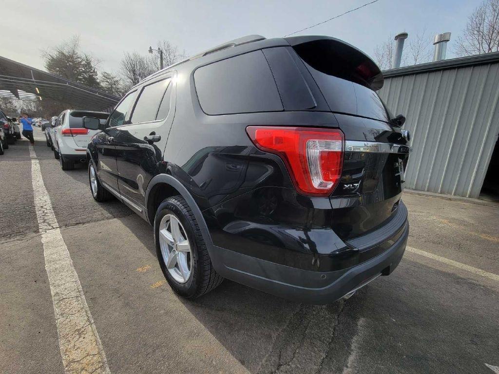 Ford Explorer XLT FWD 2018