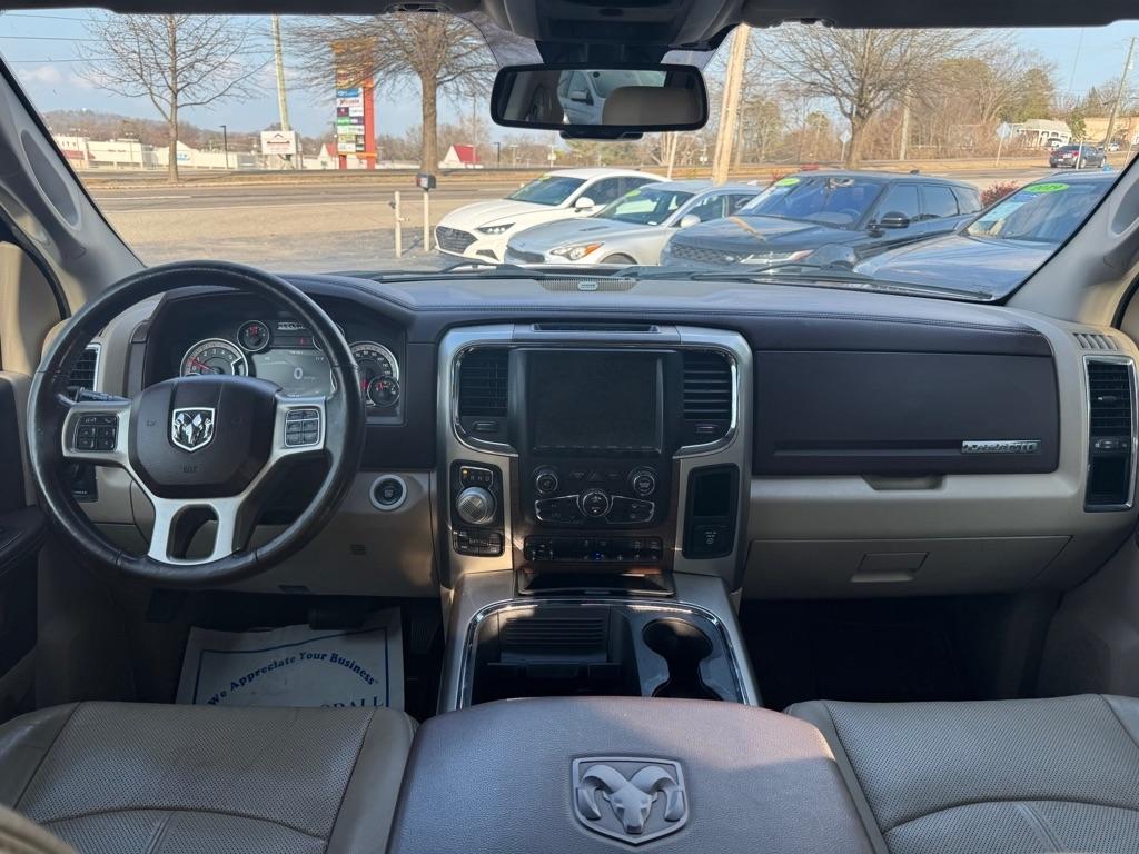 RAM 1500 Laramie Crew Cab SWB 4WD 2017